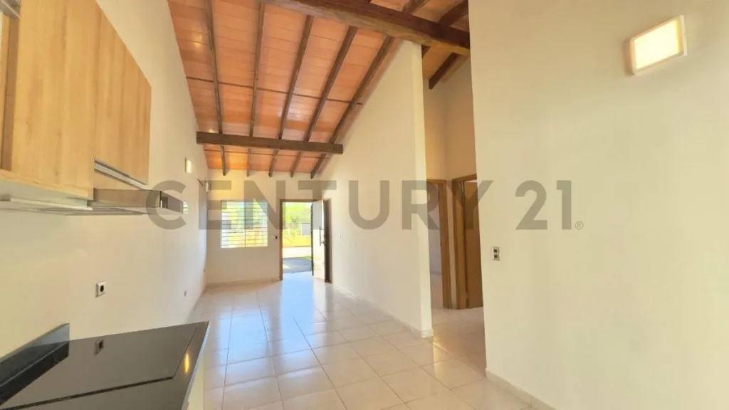 VENDO CASA EN LUQUE - BARRIO YKAA — foto 3