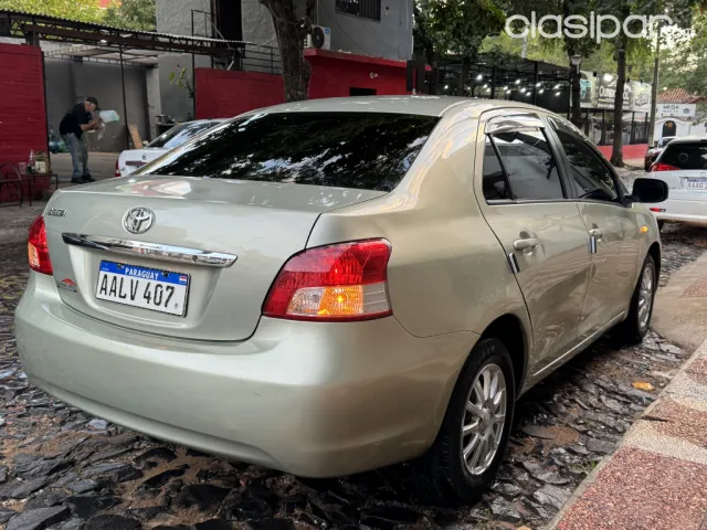 Toyota Belta 2006 — foto 7