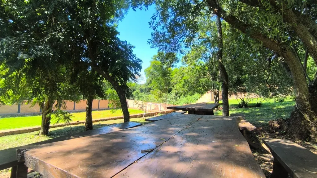 Se vende hermosa propiedad en ITAUGUA COD 6084 de 4.722 m², ubicada a solo 200 — foto 2