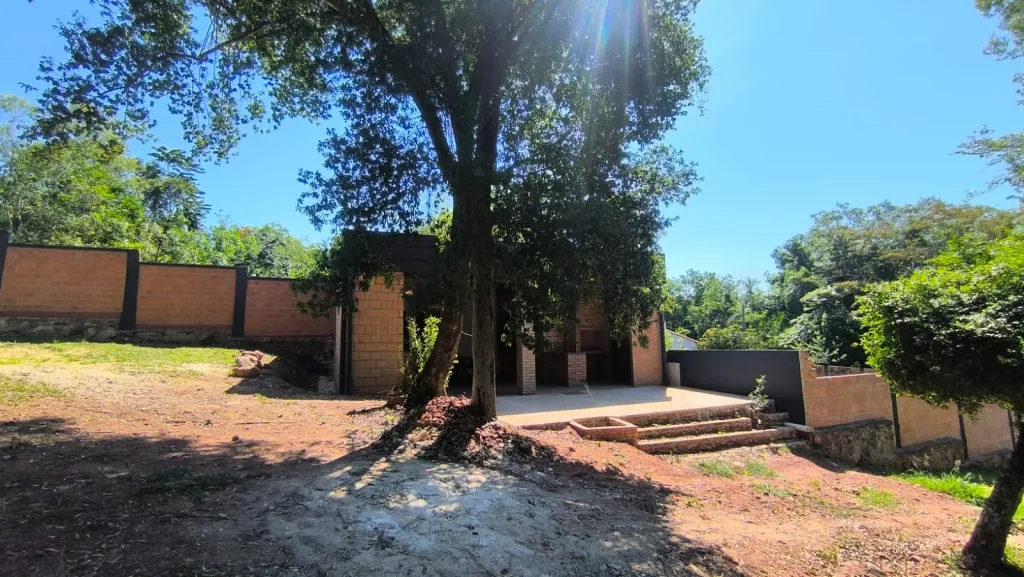 Se vende hermosa propiedad en ITAUGUA COD 6084 de 4.722 m², ubicada a solo 200 — foto 3