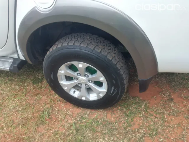 Mitsubishi L 200 2013 - foto 7
