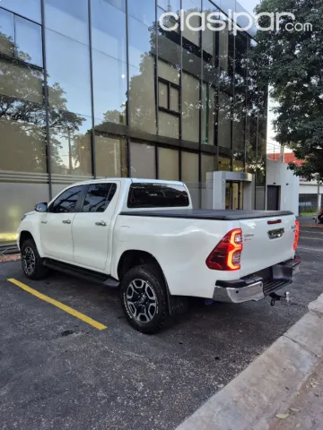 Toyota Hilux 2022 - foto 2