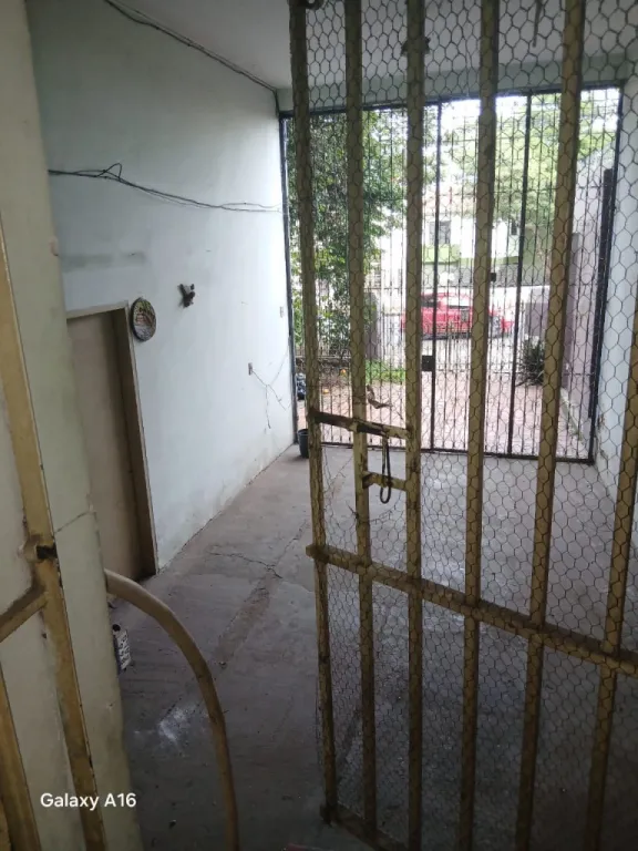 VENDO CASA IDEAL PARA DEPÓSITO SOBRE AV. Felix bogado — foto 3