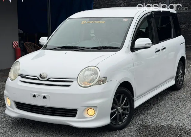 Toyota Sienta 2006 — foto 2