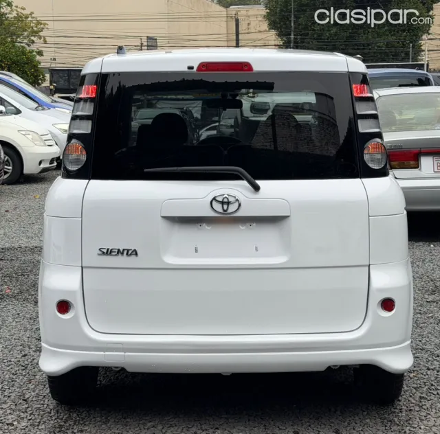Toyota Sienta 2006 — foto 5