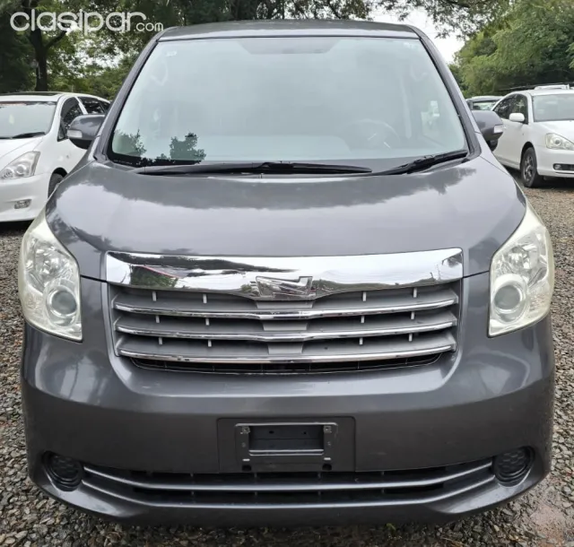 Toyota Noah 2008 — foto 3