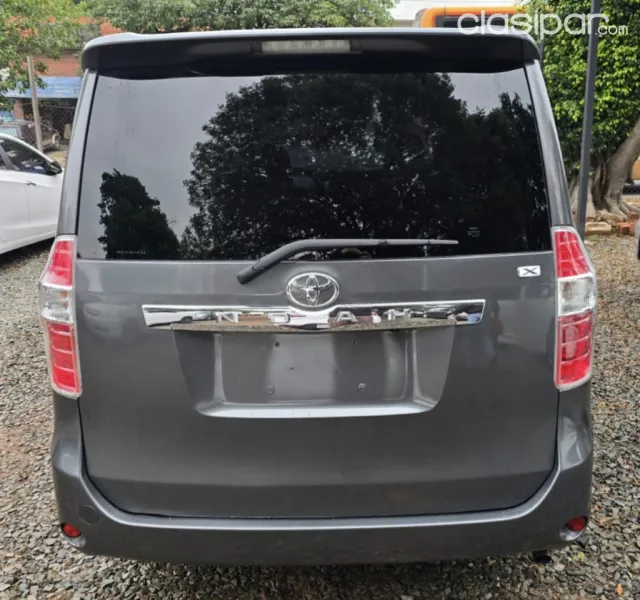 Toyota Noah 2008 — foto 4