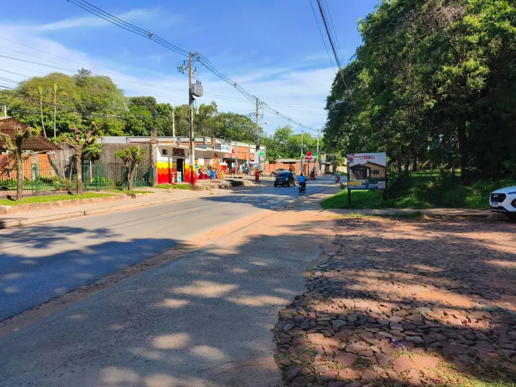 En venta amplio terreno sobre asfaltado en San Lorenzo - Barrio La Victoria — foto 2