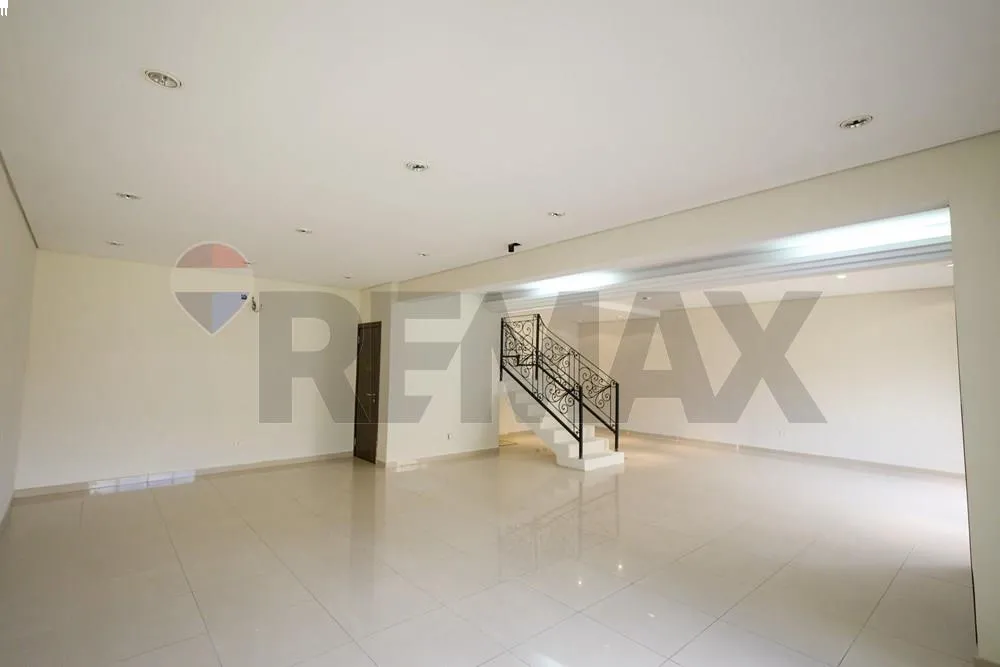 3 LOCALES COMERCIALES EN TERRENO DE 500m2 — foto 3