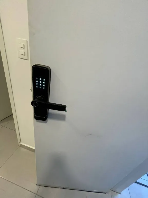 ALQUILO DEPARTAMENTO MODERNO Y ECONOMICO EN LAMBARE — foto 3