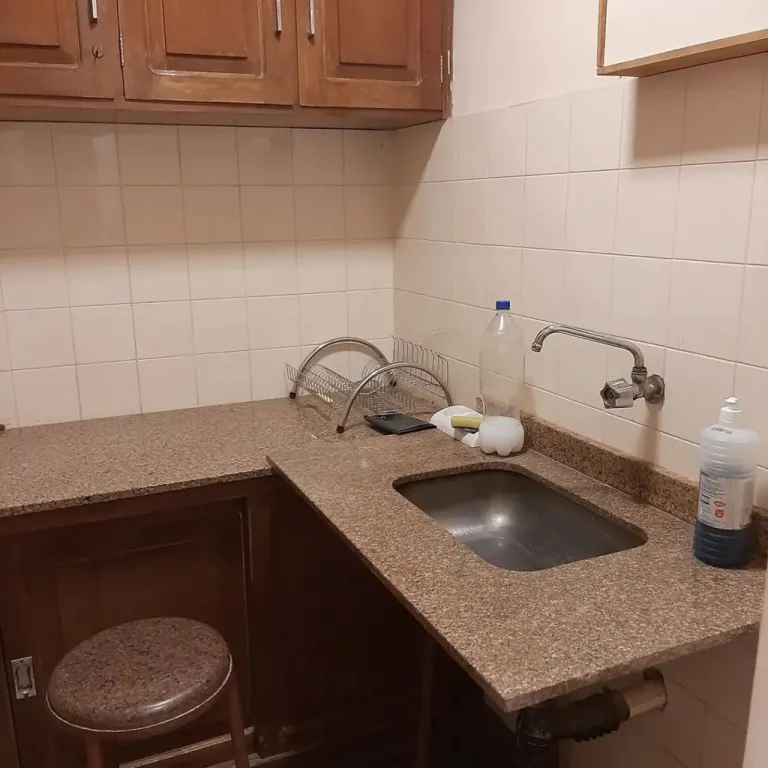 Alquilo!!! Para oficina o vivienda COD 6831 — foto 2