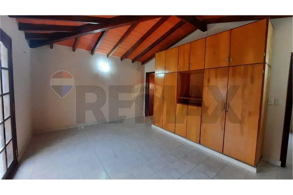 EN VENTA Hermosa RESIDENCIA en LAMBARE — foto 2