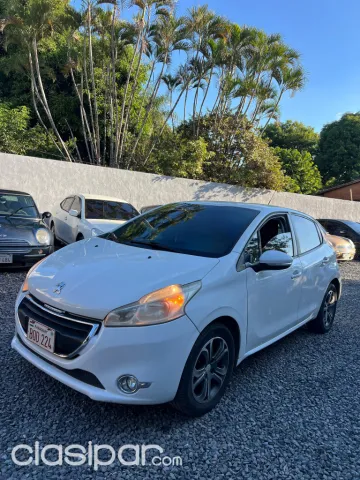 Peugeot 208 Allure Año 2015 — foto 7
