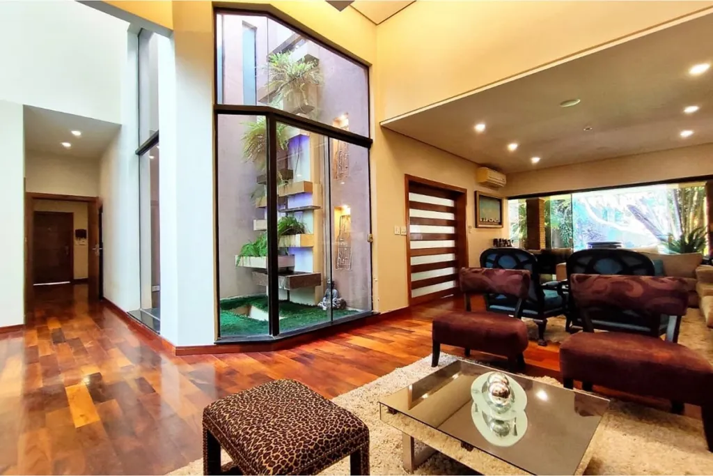 RESIDENCIA EN VENTA EN BARRIO MCAL. ESTIGARRIBIA!! — foto 2