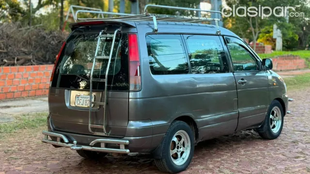 Toyota Noah 1997 — foto 3