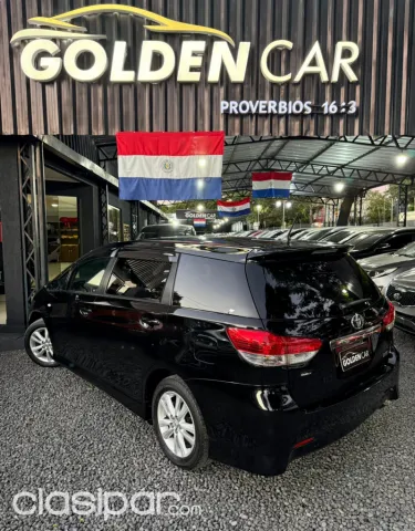 Toyota Wish 2011 — foto 6