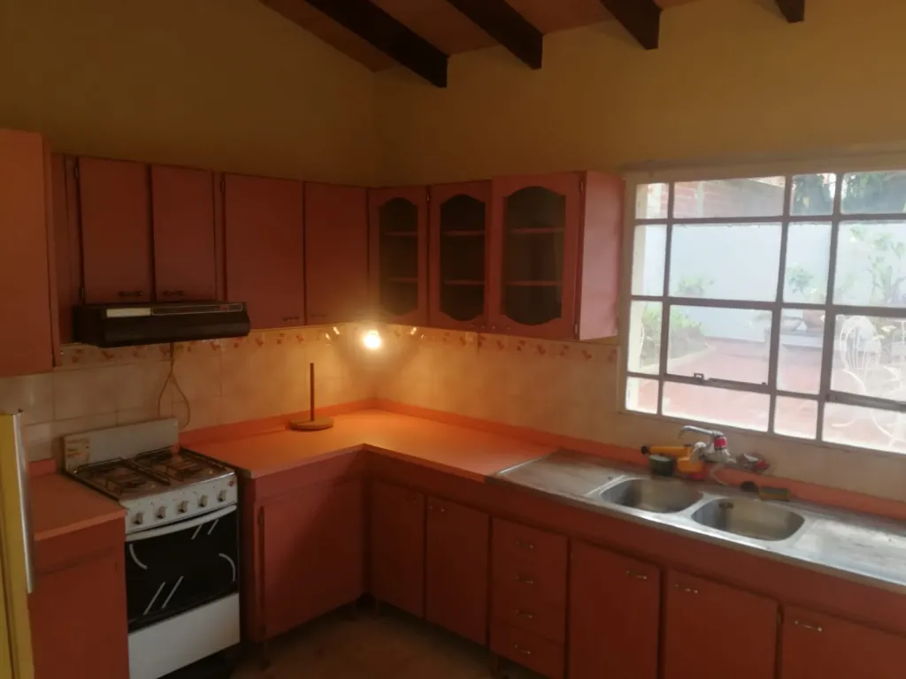 Vendo chalet de 3 dormitorios en Lambare — foto 3