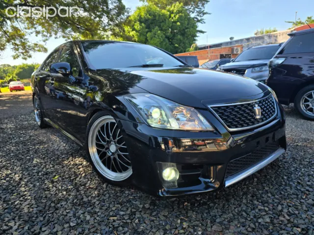 Toyota Crown 2012 - foto 2