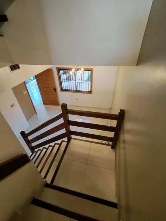 DUPLEX AMPLIO CERCANIA DEL COLEGIO GOETHE — foto 3