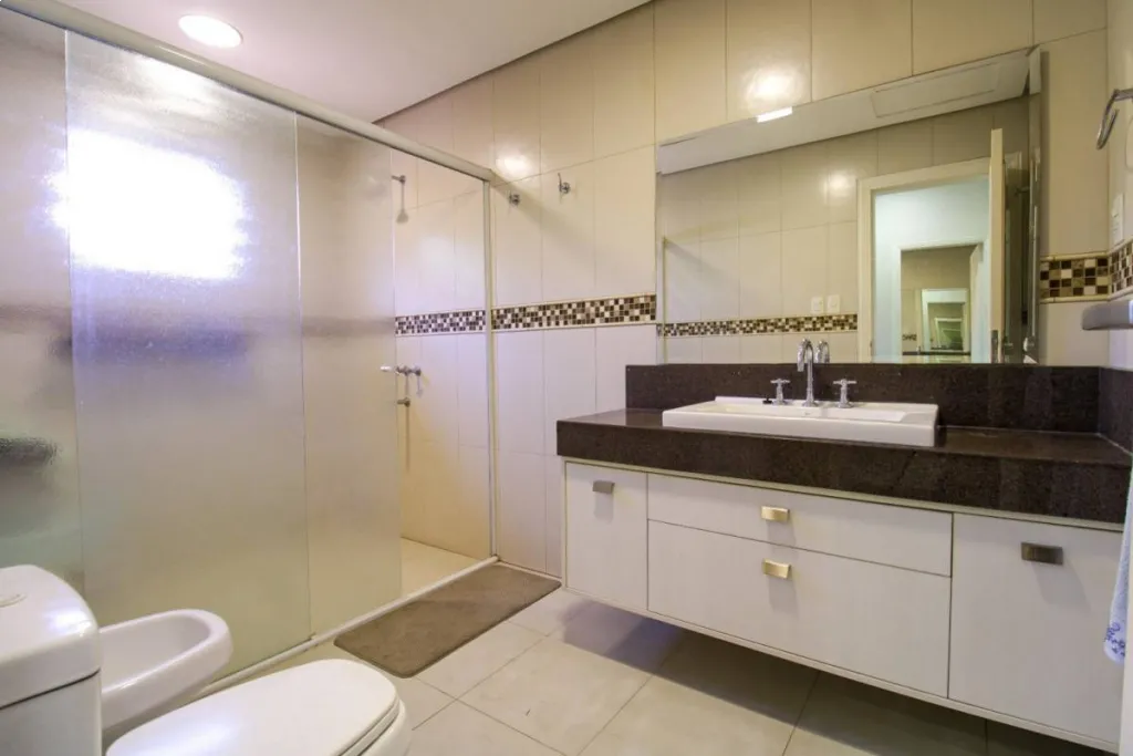 EN VENTA AMPLIA RESIDENCIA 1500 M² EN ASUNCIÓN-B° MCAL. ESTIGARRIBIA — foto 3