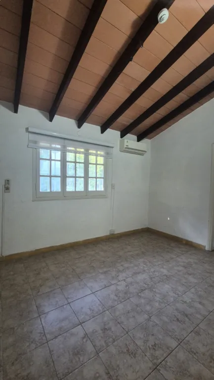 Alquilo casa para oficina o consultorio en Villa Morra Cod AV0749 — foto 2