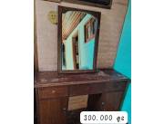 Cómoda de madera