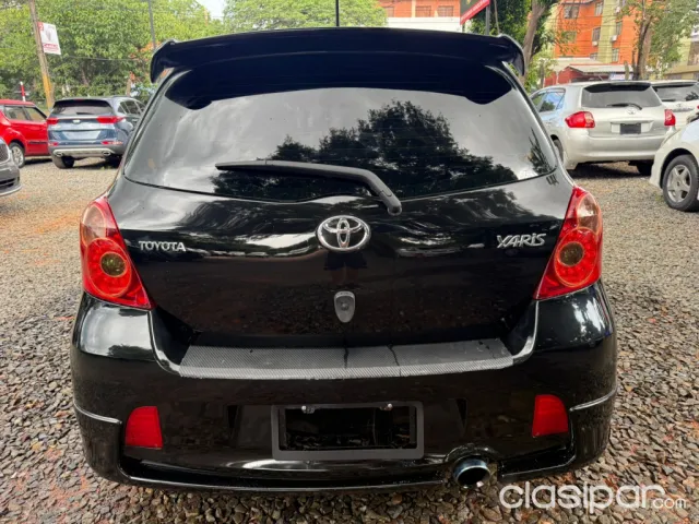 Toyota Yaris 2009 — foto 7