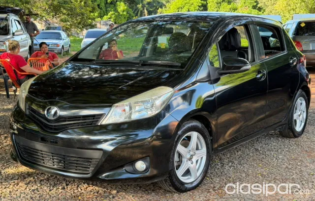 Toyota Vitz 2012 — foto 5