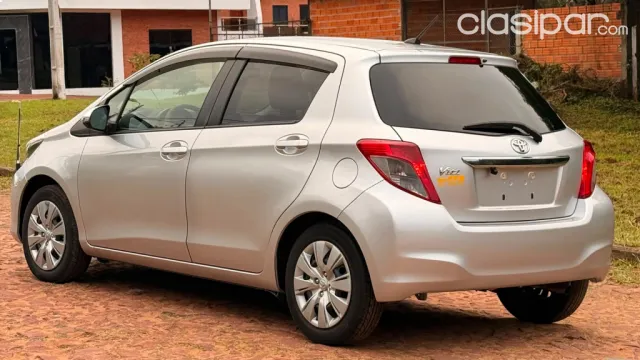Toyota Vitz 2011 — foto 5