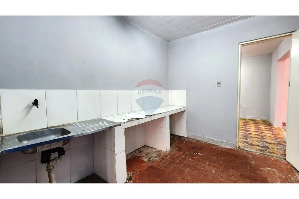 En Venta - Depósito - San Vicente, Asunción, Paraguay — foto 2