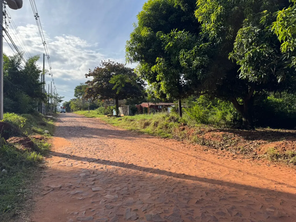 EN VENTA TERRENO EN ÑEMBY EN ESQUINA — foto 2
