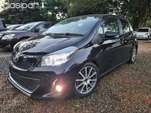 Toyota Vitz 2012 — foto 7