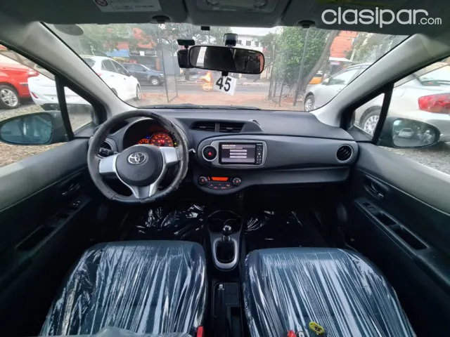 Toyota Vitz 2012 — foto 8