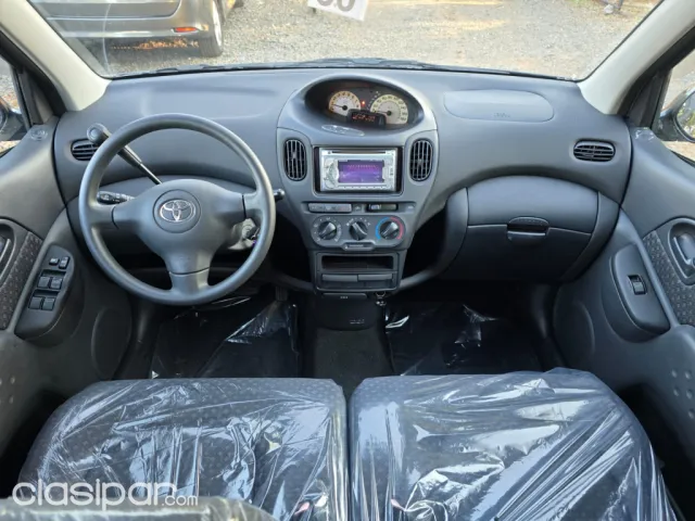 Toyota Funcargo 2004 — foto 5