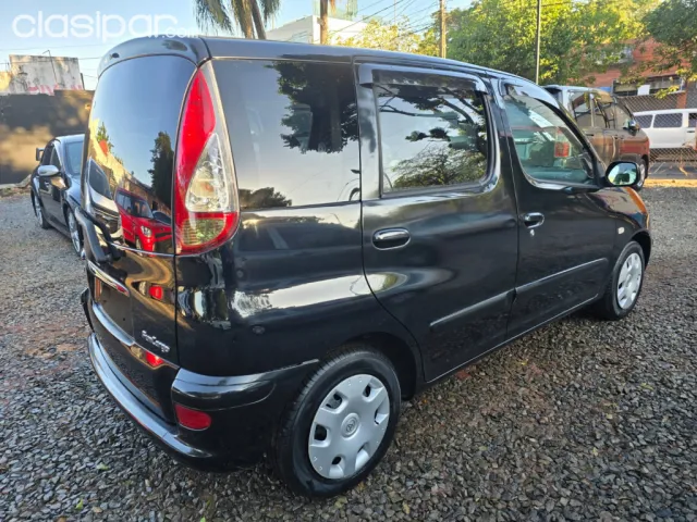 Toyota Funcargo 2004 — foto 6