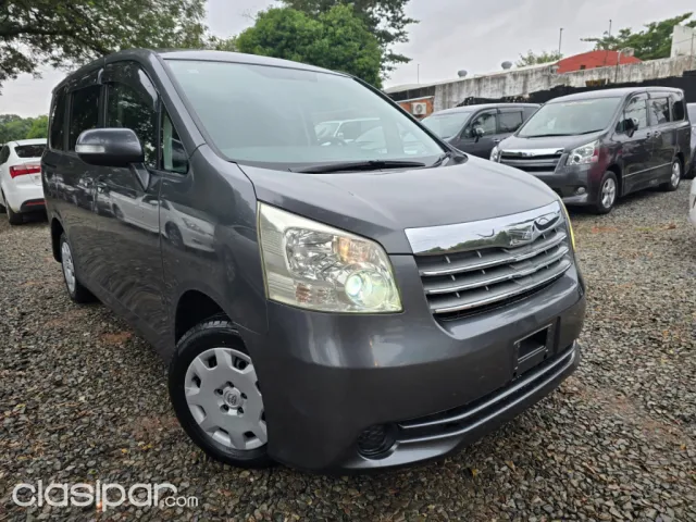 Toyota Noah 2008 — foto 3