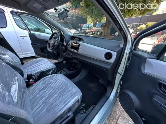 Toyota Vitz 2011 — foto 8