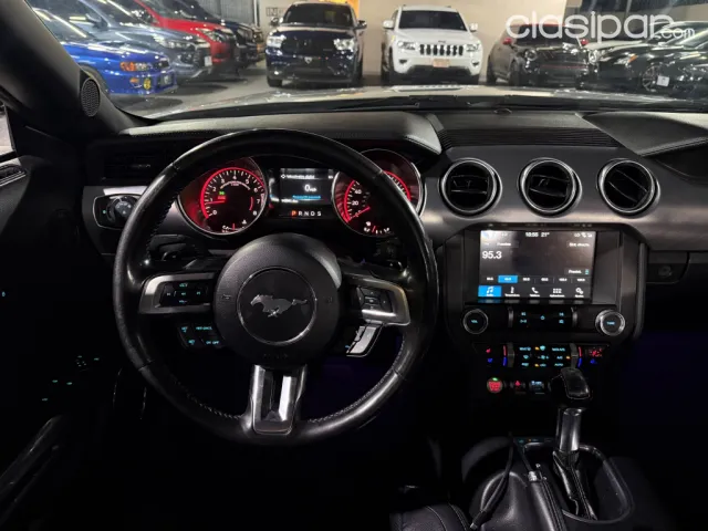 Ford Mustang 2020 — foto 7
