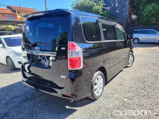 Toyota Noah 2009 — foto 5