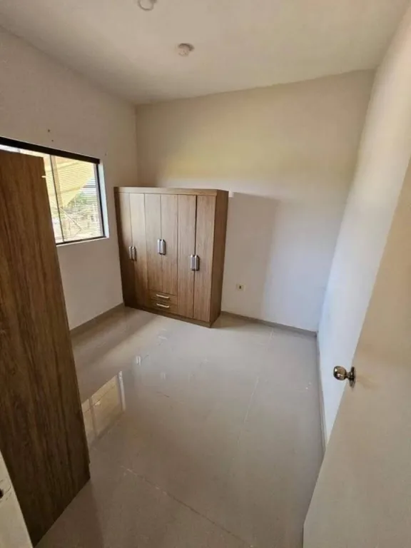 Vendo Departamento de 2 dormitoris en Villa Elisa barrio Mbokajaty complejo Parque Elisa — foto 3