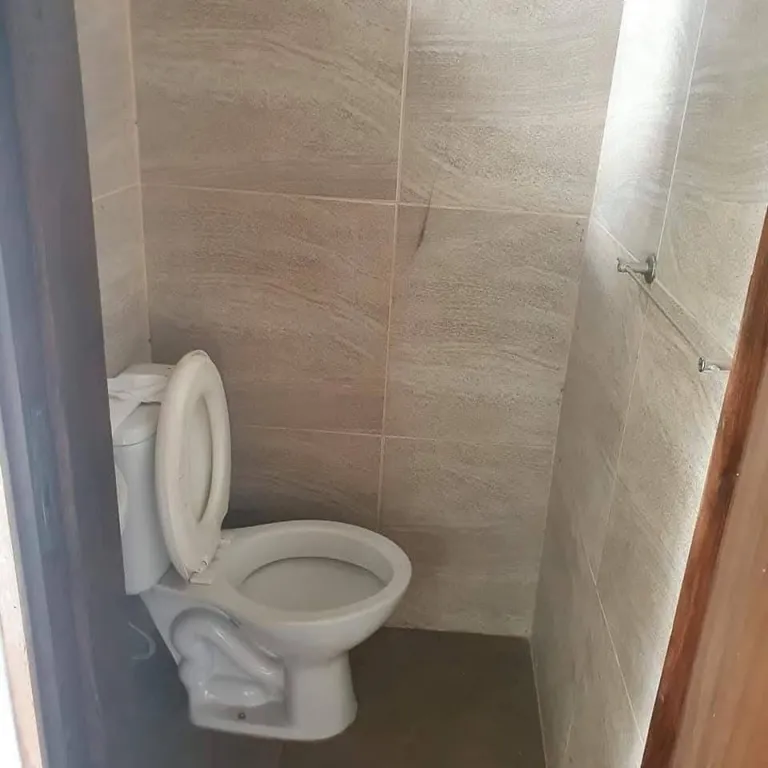 Alquilo Duplex de 1 dormitorio en condominio de la ciudad de Luque zona Loma Merlo — foto 3