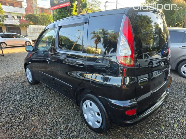 Toyota Funcargo 2004 — foto 4