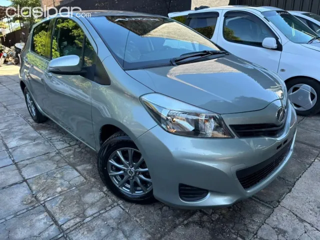 Toyota Vitz 2011 — foto 3