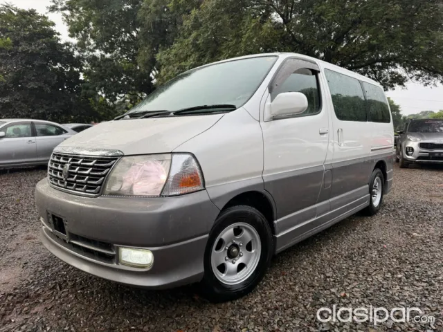 Toyota Hiace 2002 — foto 2
