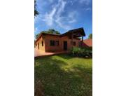 VENDO Hermosa casa quinta en San Lorenzo