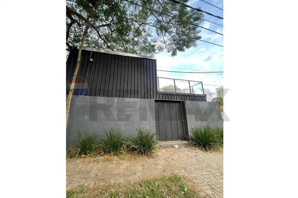 ALQUILO SHOWROOM CON OFICINAS Y DEPOSITO EN LOS LAURELES — Foto 2