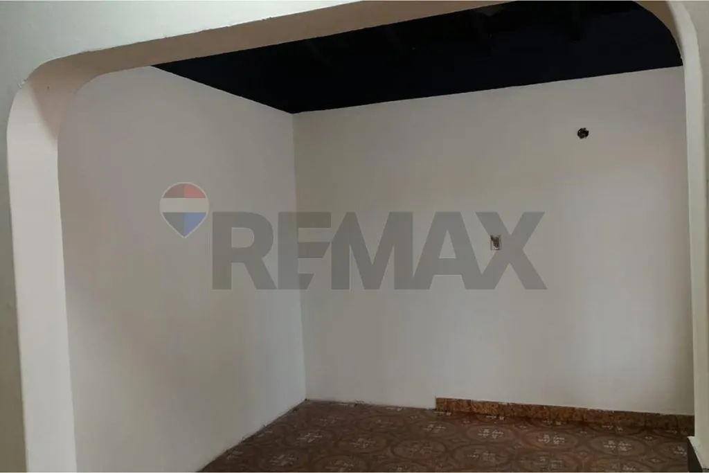 ALQUILO LOCAL COMERCIAL EN SAJONIA — Foto 2