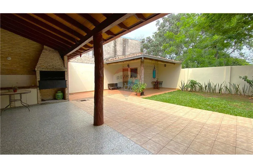 VENDO AMPLIA CASA 2 PLANTAS AMPLIO PATIO EN FDO.NORTE ZONA IPS INGAVI Y LA UNA — foto 3