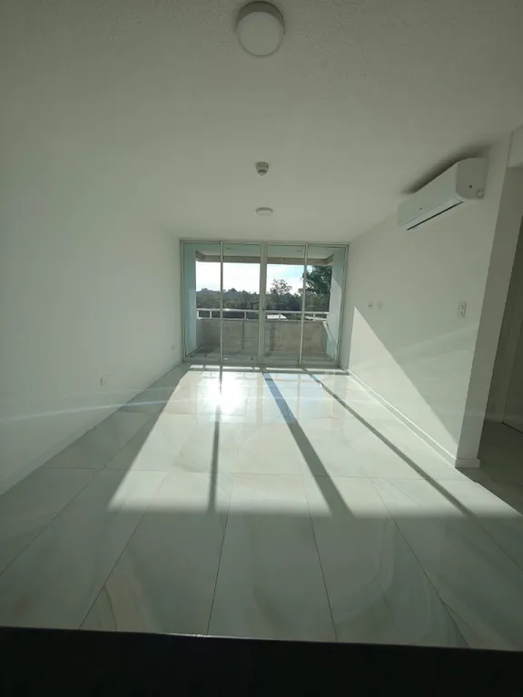 🏢 DEPARTAMENTO CON BALCÓN + COCHERA TECHADA EN ALTAMIRA SURUBII 📌 COD 6930 — foto 2
