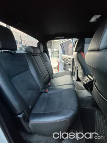 Toyota Hilux 2023 — foto 3